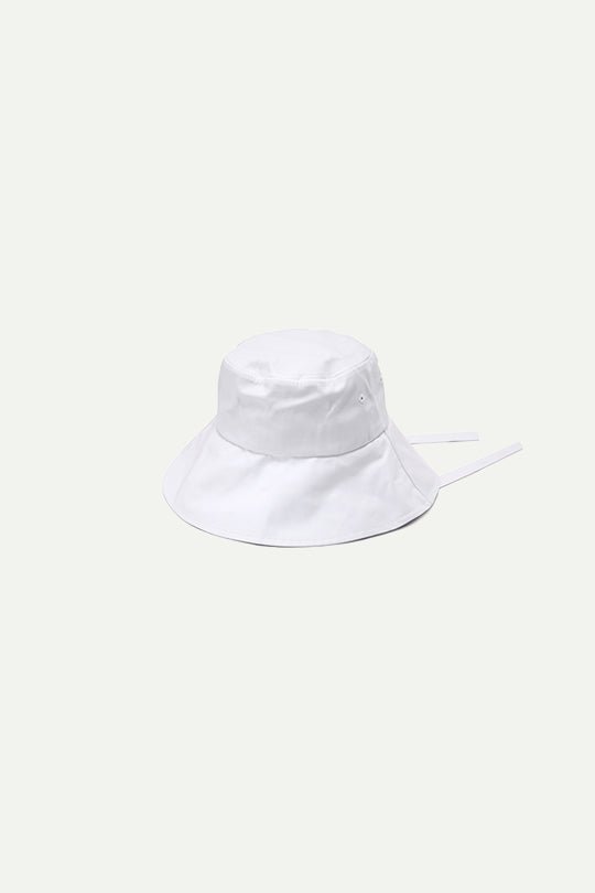כובע בד באקט בצבע לבן - Justine