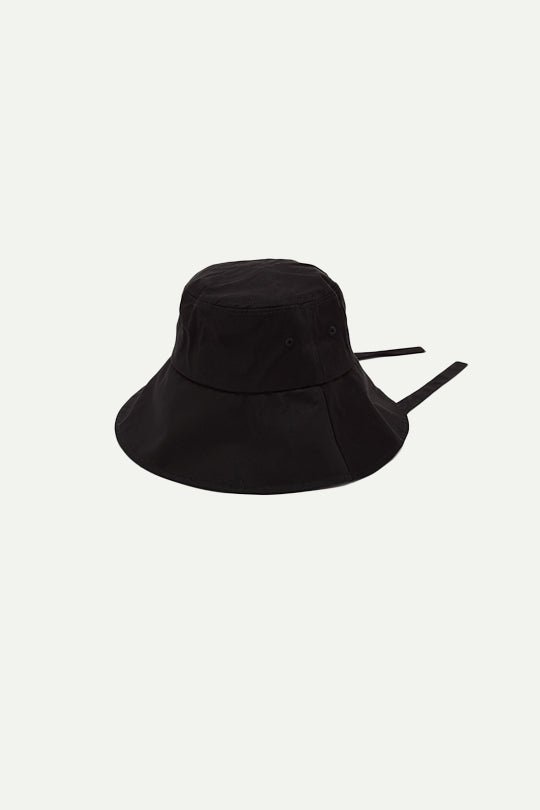 כובע בד באקט בצבע שחור - Justine