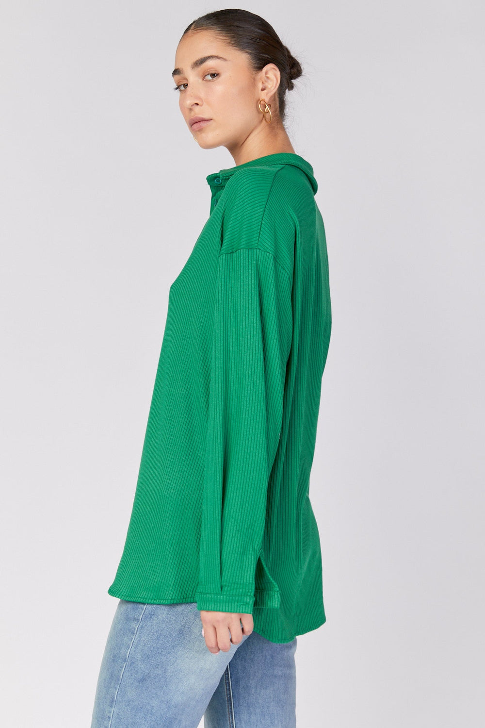 חולצה מכופתרת בצבע ירוק - Monochrome