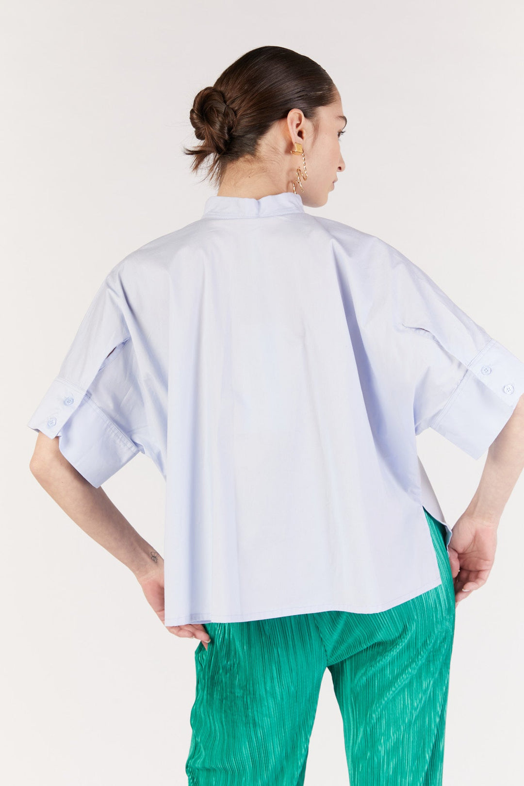 חולצה מכופתרת מרלו בצבע תכלת - Razili Studio
