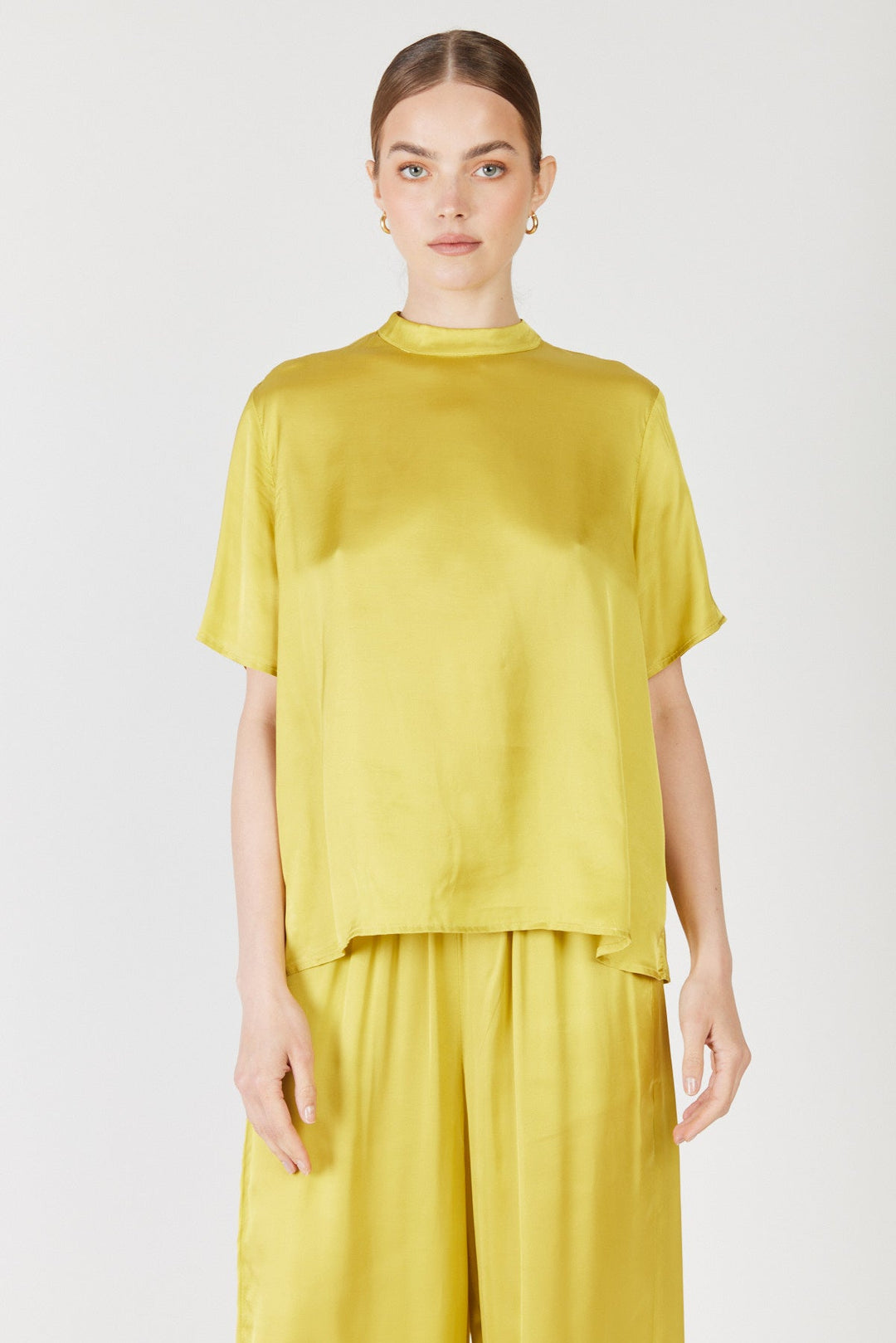 חולצת אוברסייז אנטוני בצבע צהוב - Two/Tone