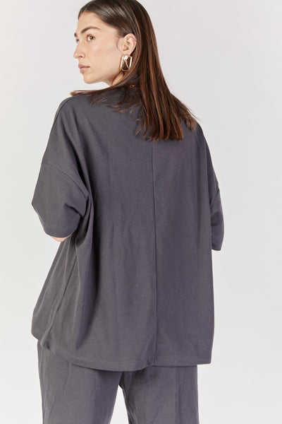 חולצת אוברסייז קצרה ג׳סטין בצבע אפור פלדה - Monochrome