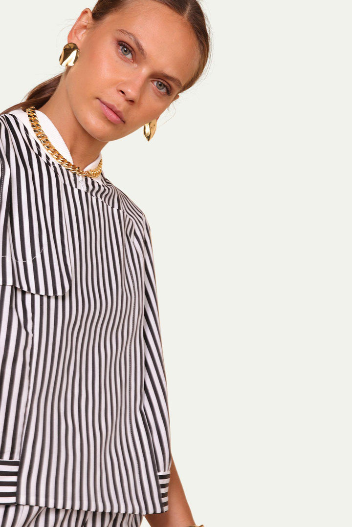 חולצת אוסלו בהדפס פסים שחור\לבן - Razili Studio