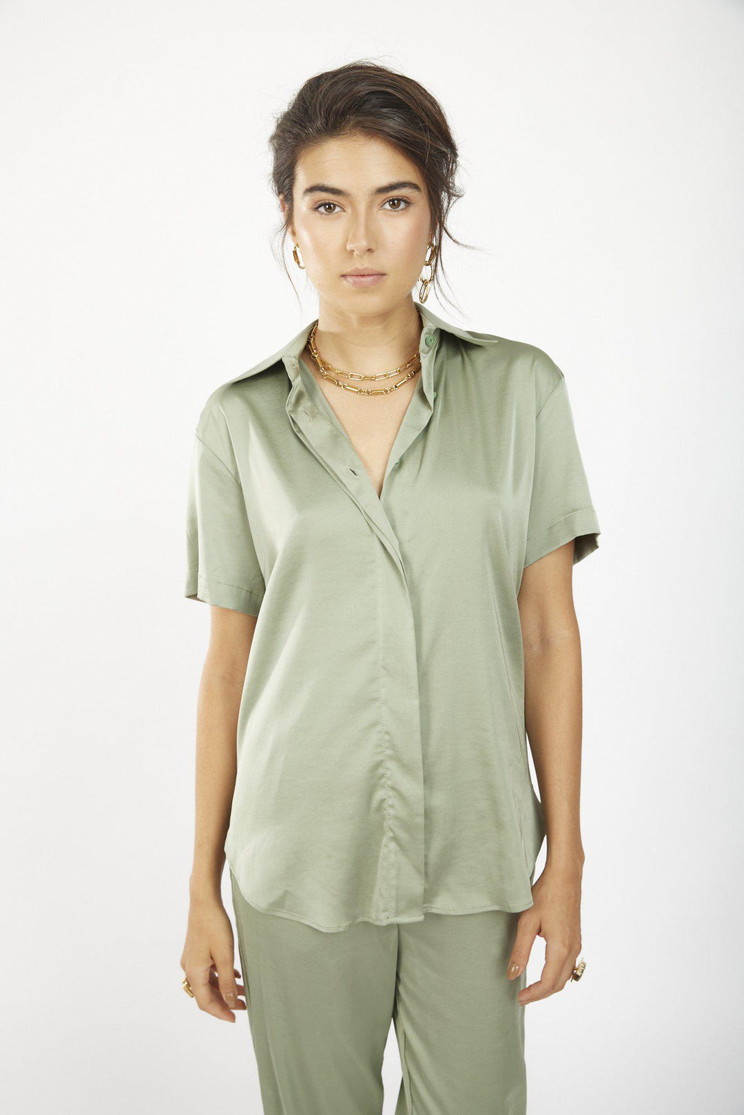 חולצת ג'ני בצבע ירוק - Razili Studio