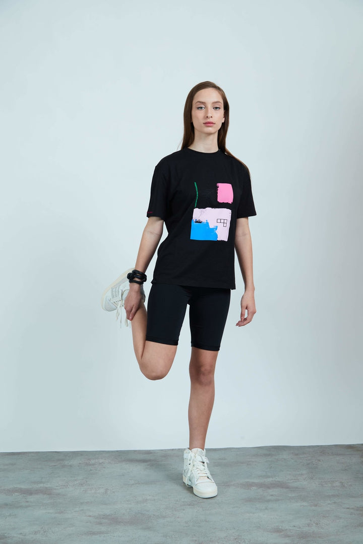 חולצת טי שירט בצבע שחור - Razili Studio