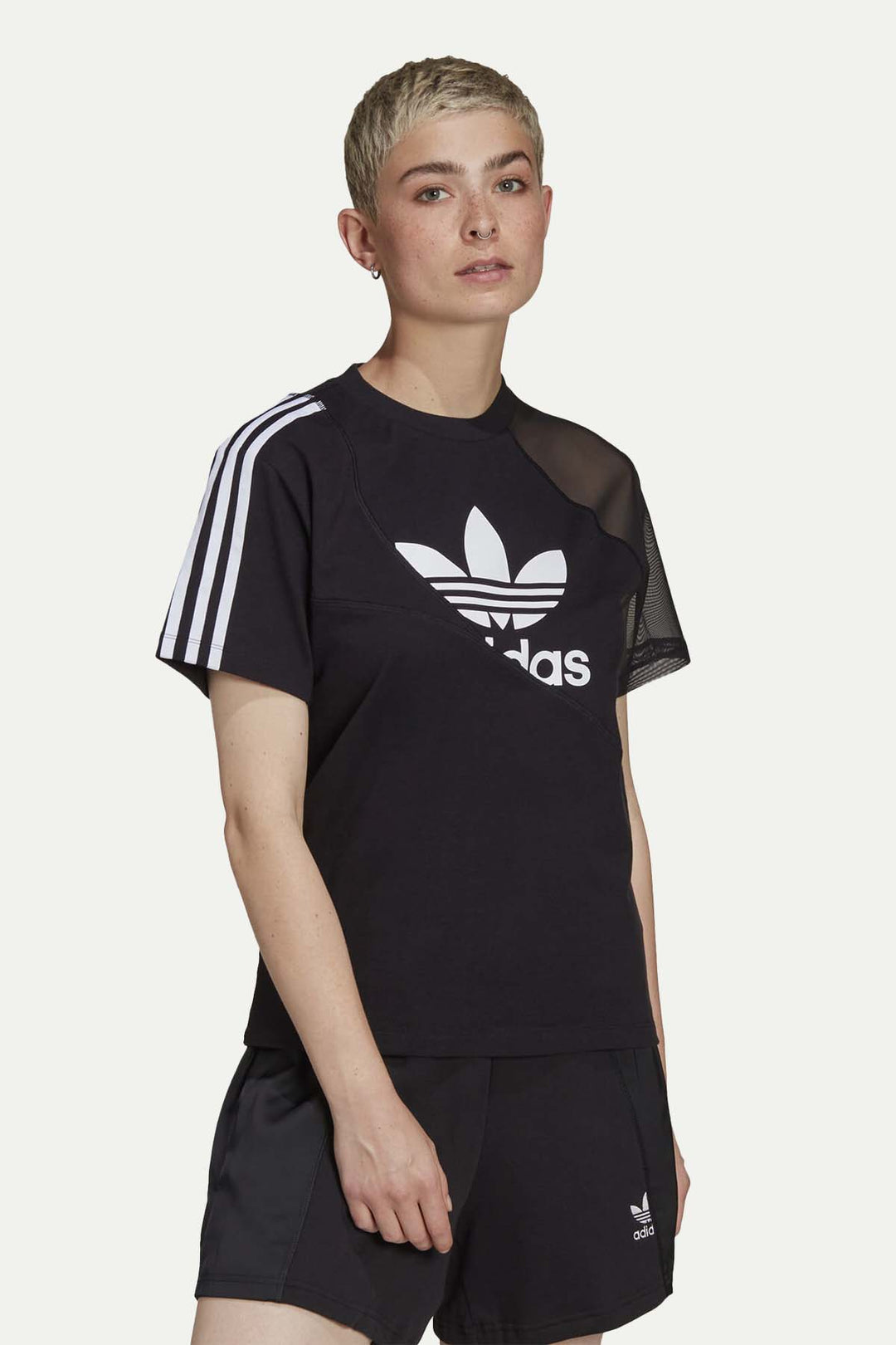 חולצת טי שירט בצבע שחור - Adidas