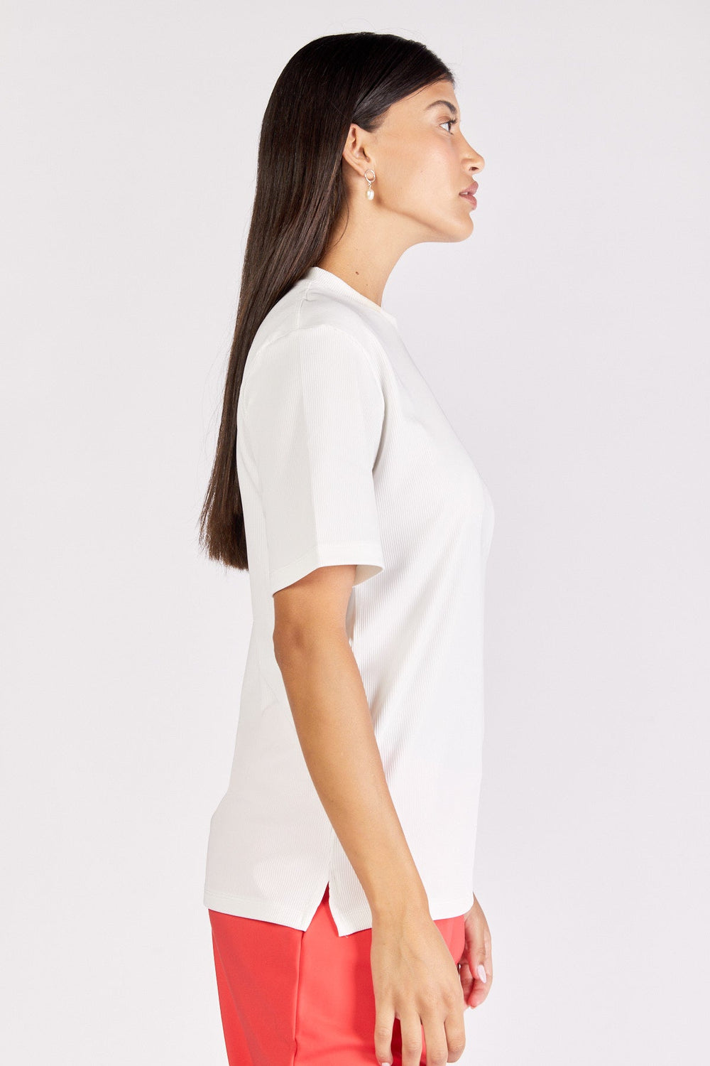 חולצת טי-שירט ג׳ונס בצבע לבן - Razili Studio