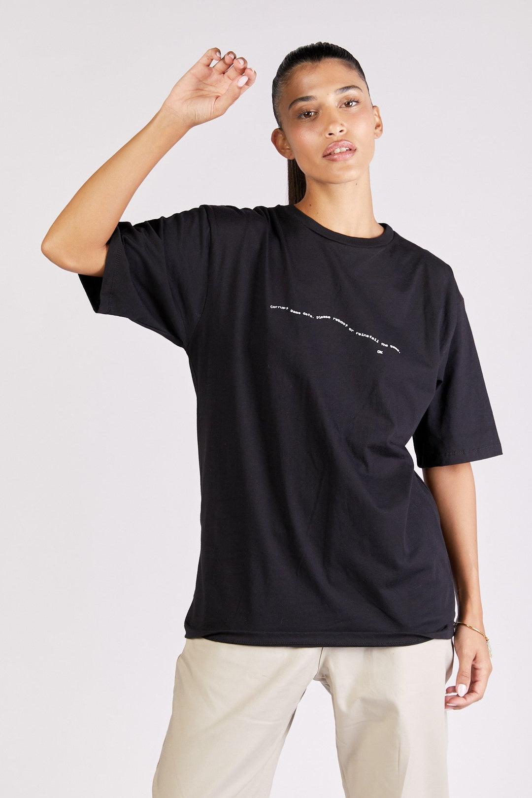 חולצת טי שירט ריבוט בצבע שחור - Kesh Limited