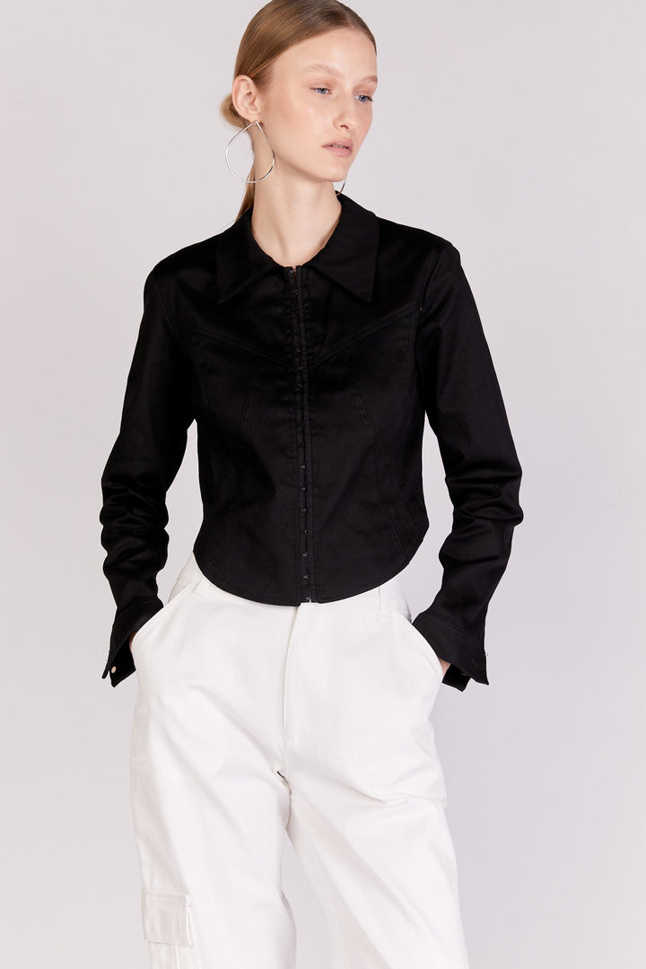 חולצת קורי בצבע שחור - Razili Studio