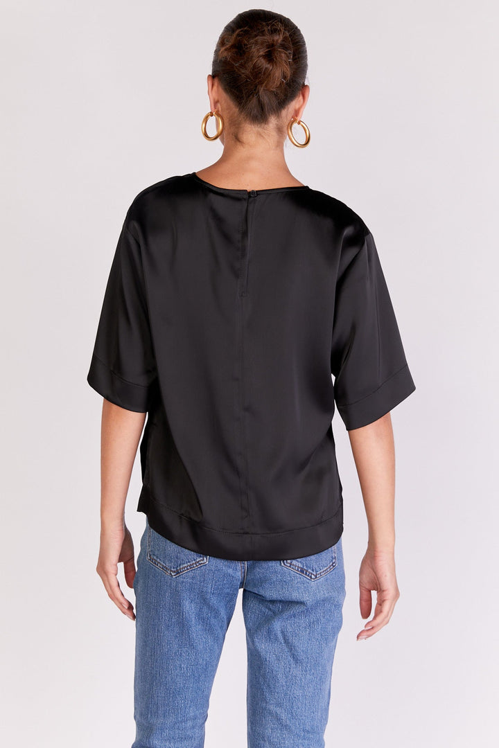 חולצת מוסקט בצבע שחור - Razili Studio