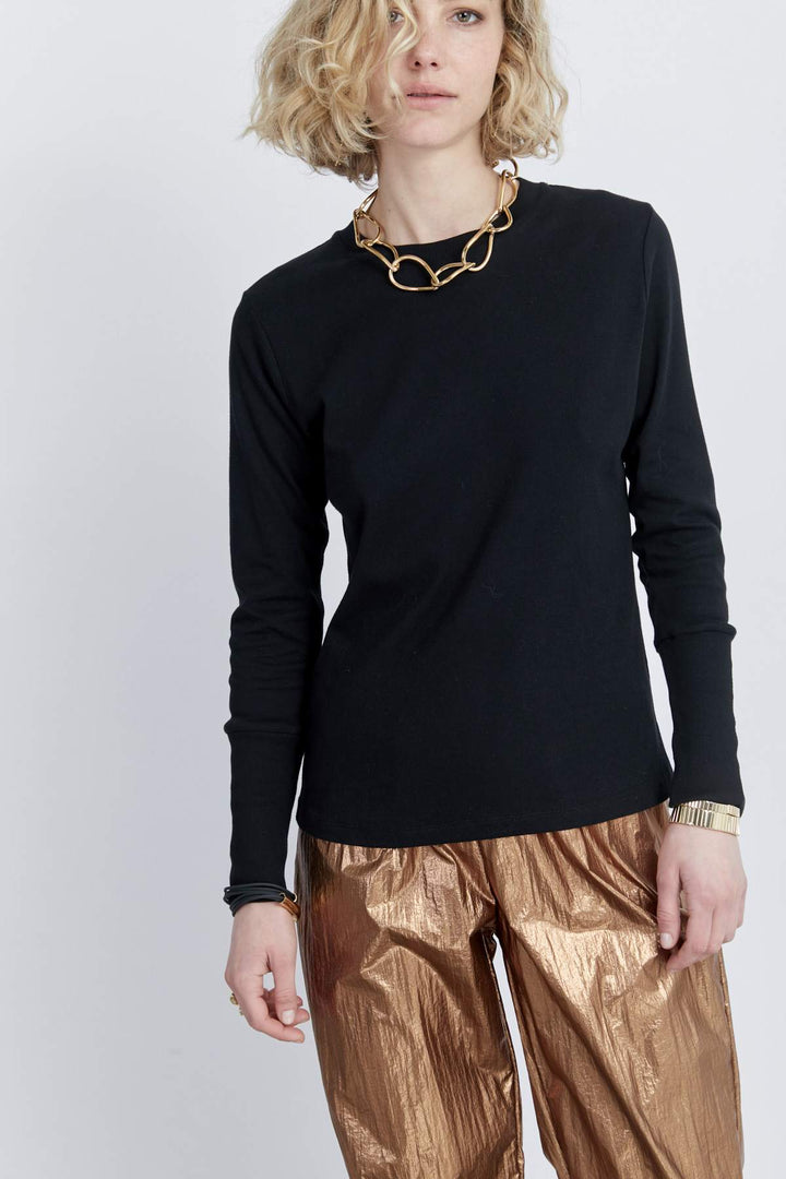 חולצת שרוולים ארוכים בצבע שחור - Razili Studio