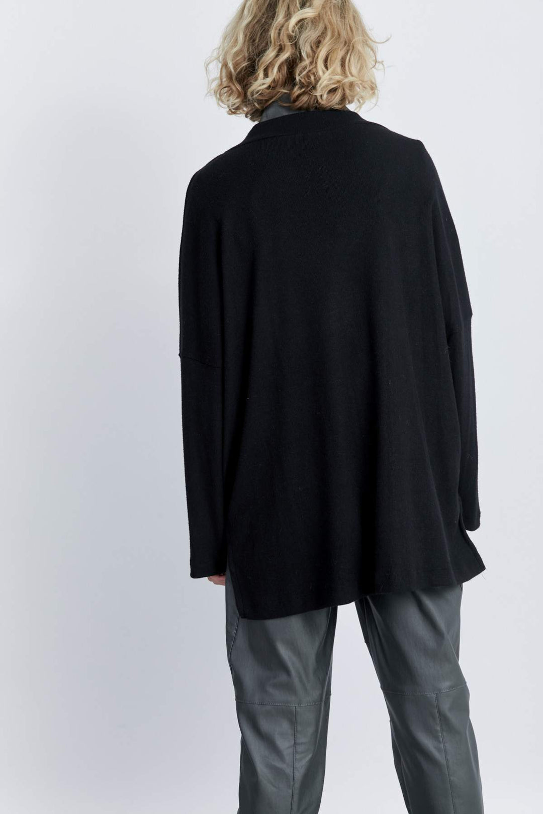 חולצת סריג KELSO בשחור - Neta Efrati